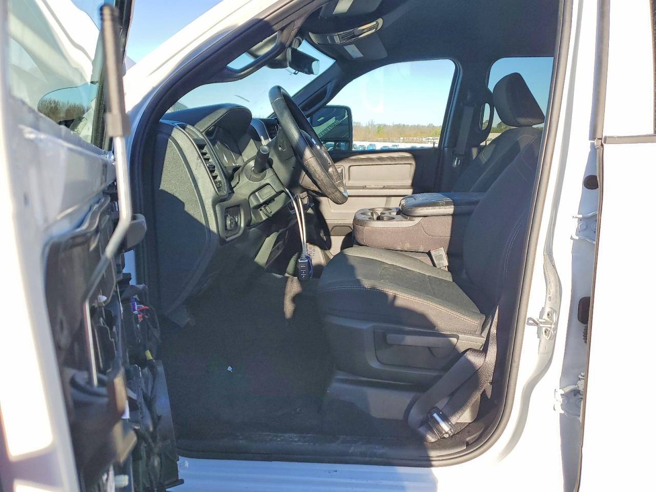 2025 RAM 2500 TRADESMAN photo 7