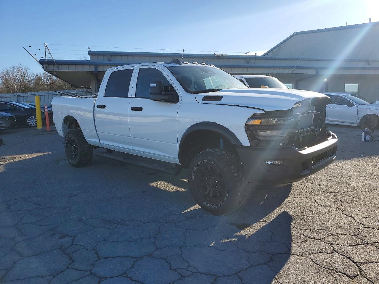2025 RAM 2500 TRADESMAN photo 4