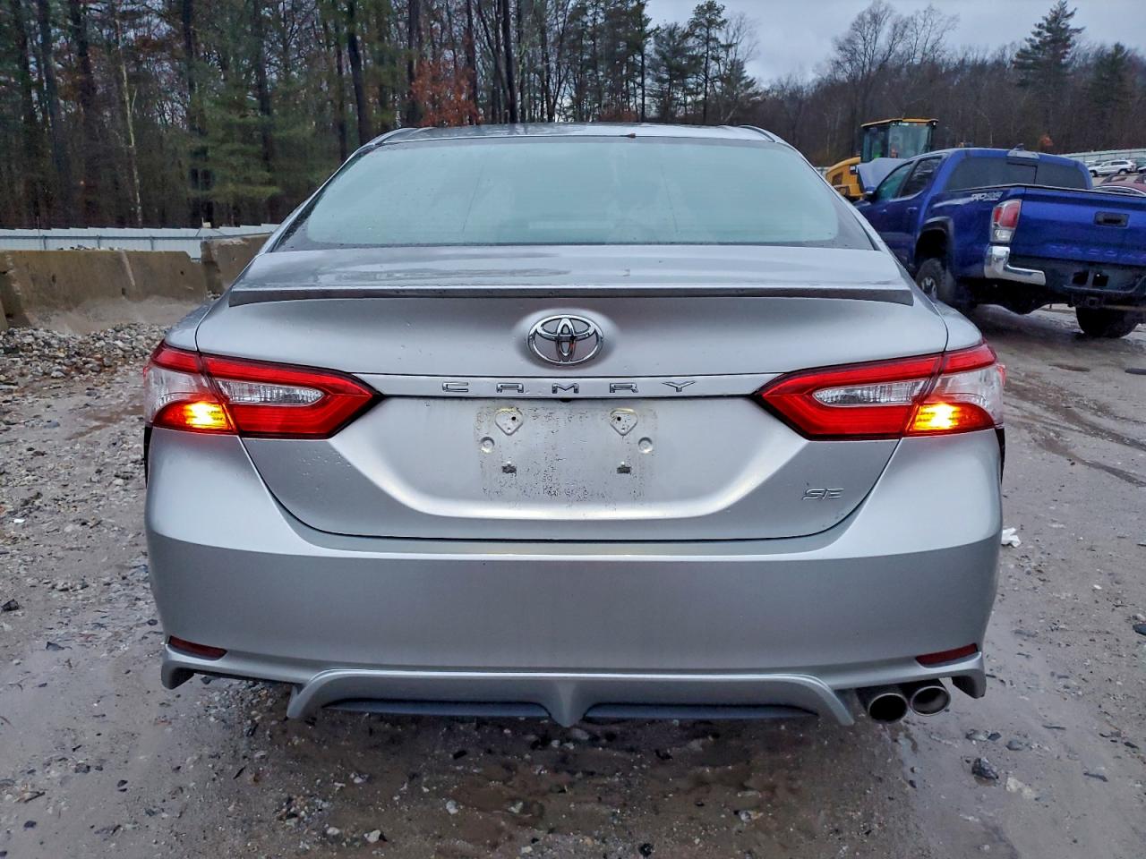 2018 TOYOTA CAMRY L photo 6