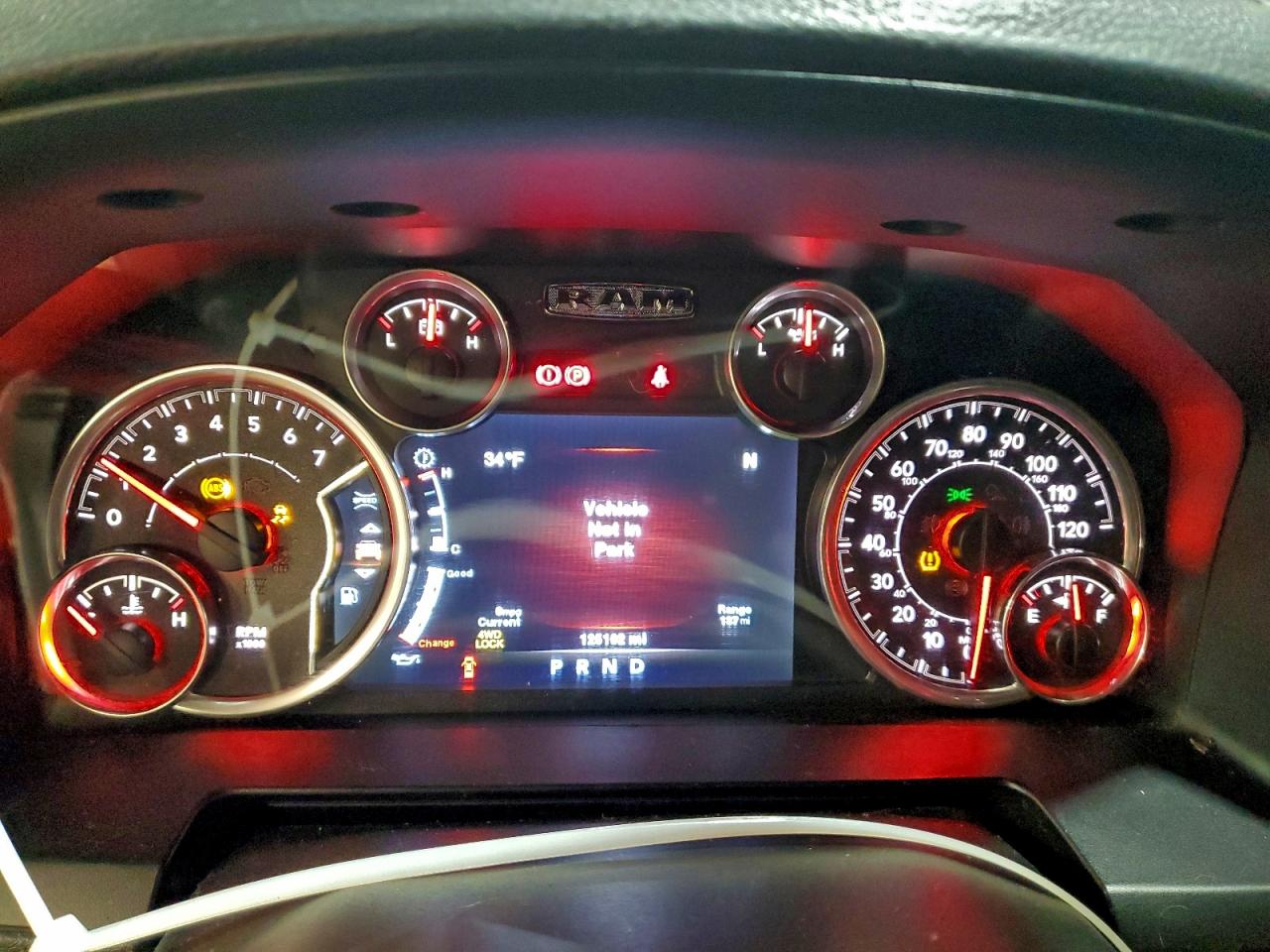 2014 RAM 1500 SPORT photo 9