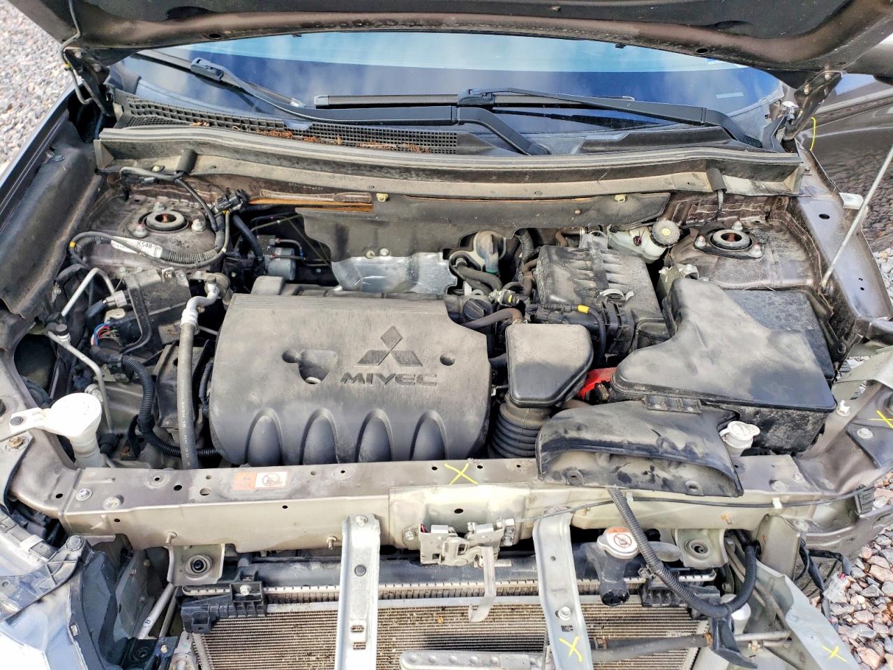 2019 MITSUBISHI OUTLANDER SE photo 11