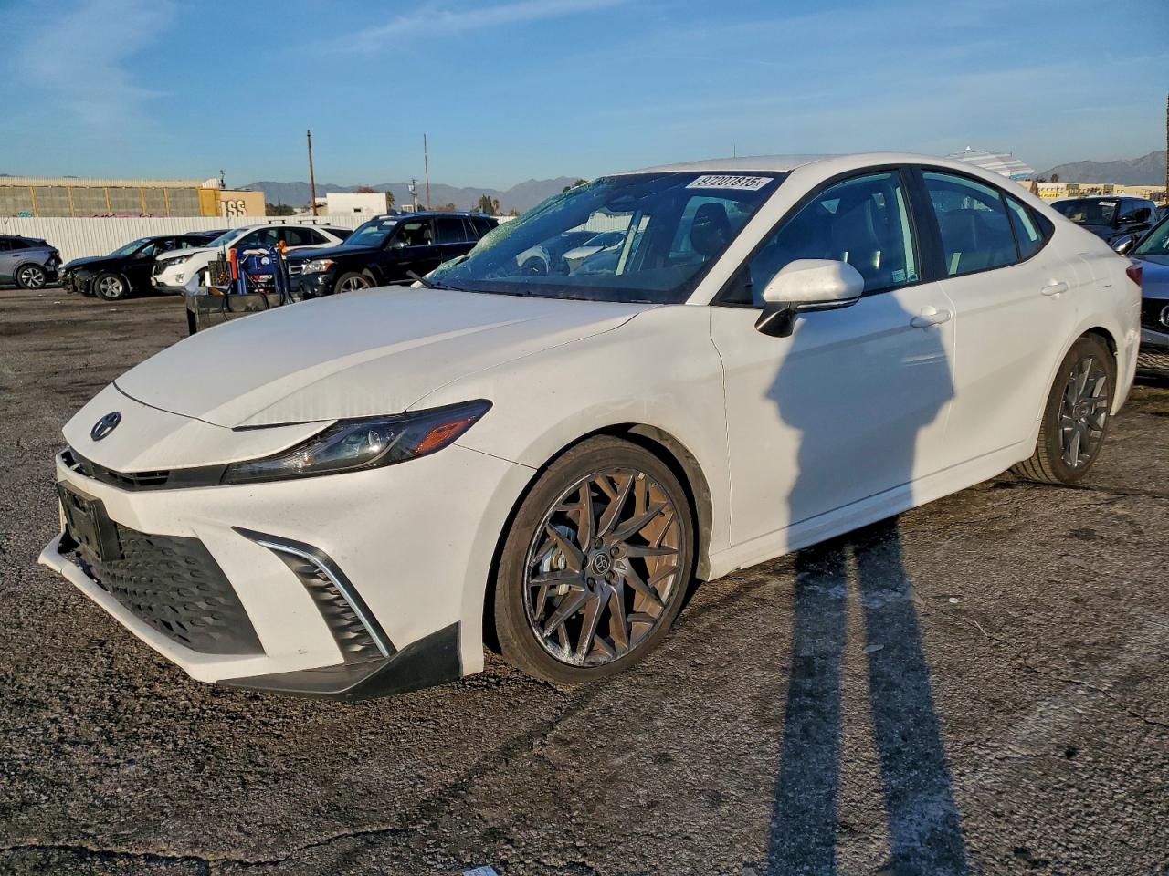 2025 TOYOTA CAMRY