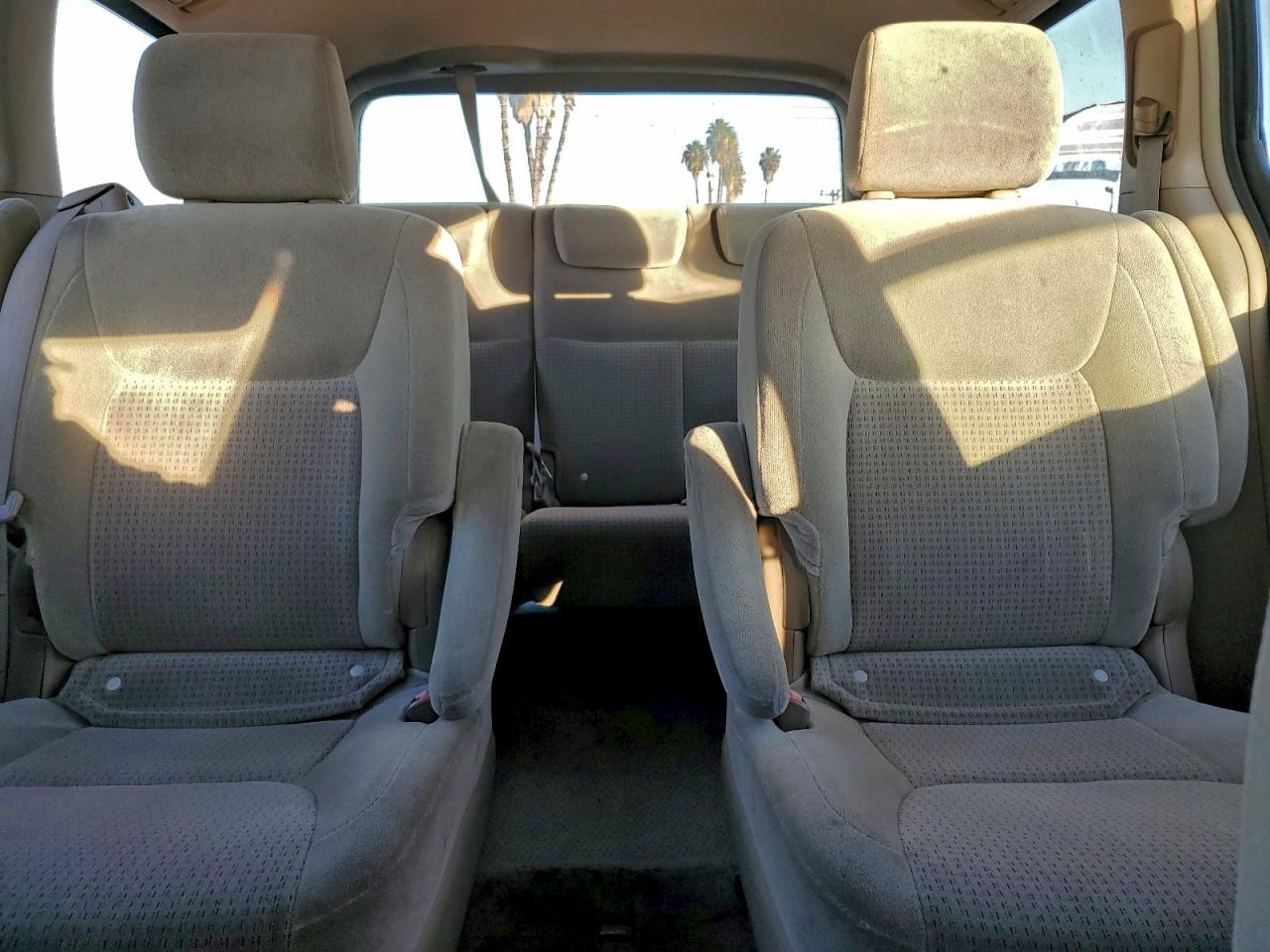 2006 TOYOTA SIENNA CE photo 10