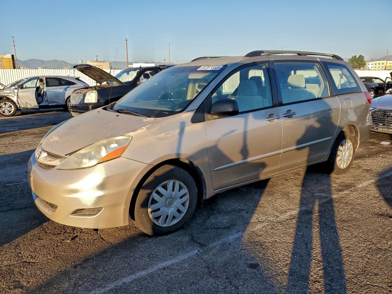 2006 TOYOTA SIENNA