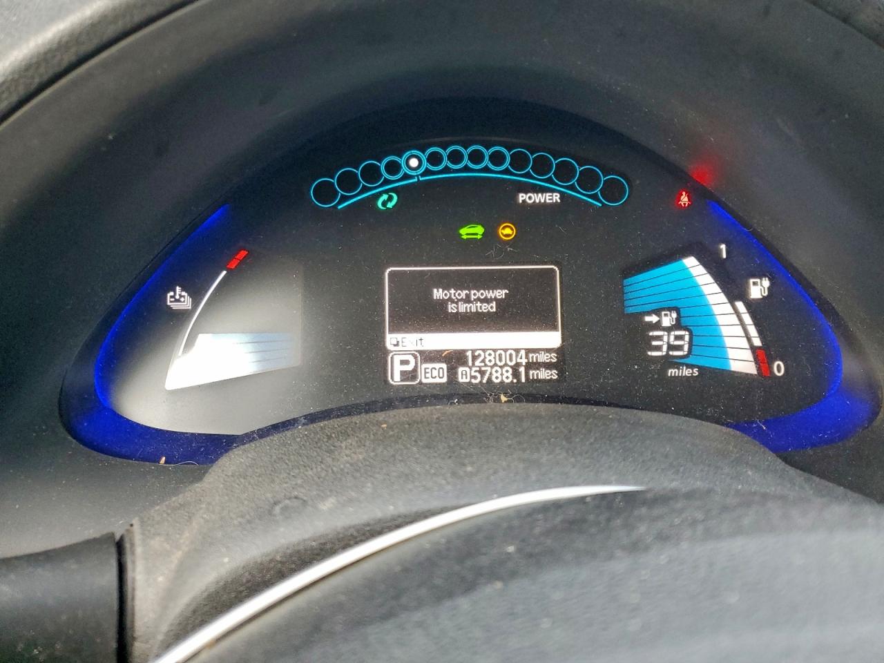 2013 NISSAN LEAF S photo 9