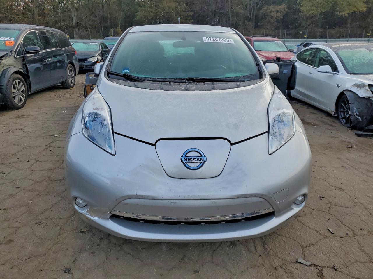 2013 NISSAN LEAF S photo 5