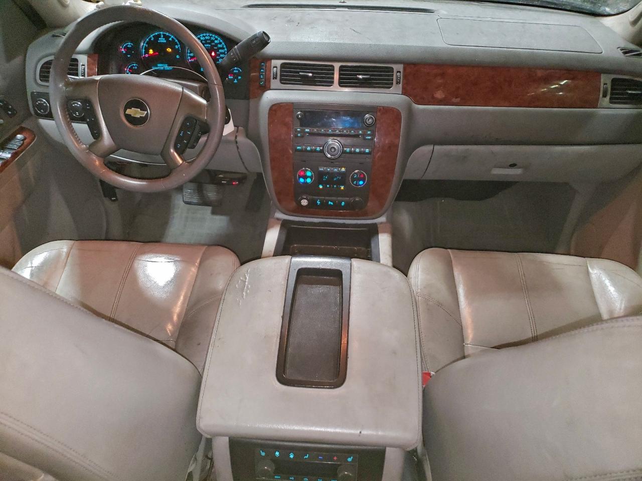 2012 CHEVROLET SUBURBAN K1500 LT photo 8