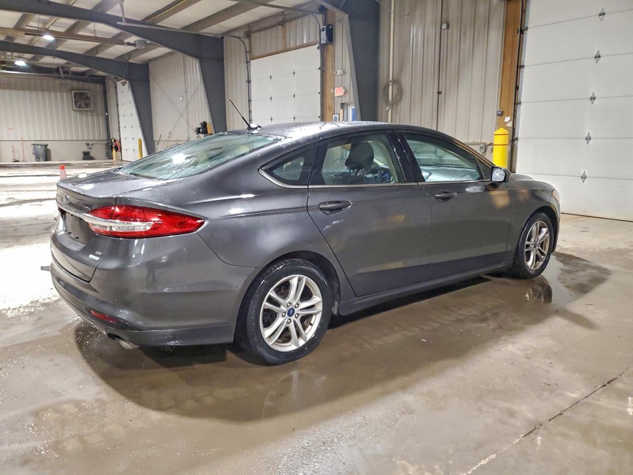 2018 FORD FUSION SE photo 3