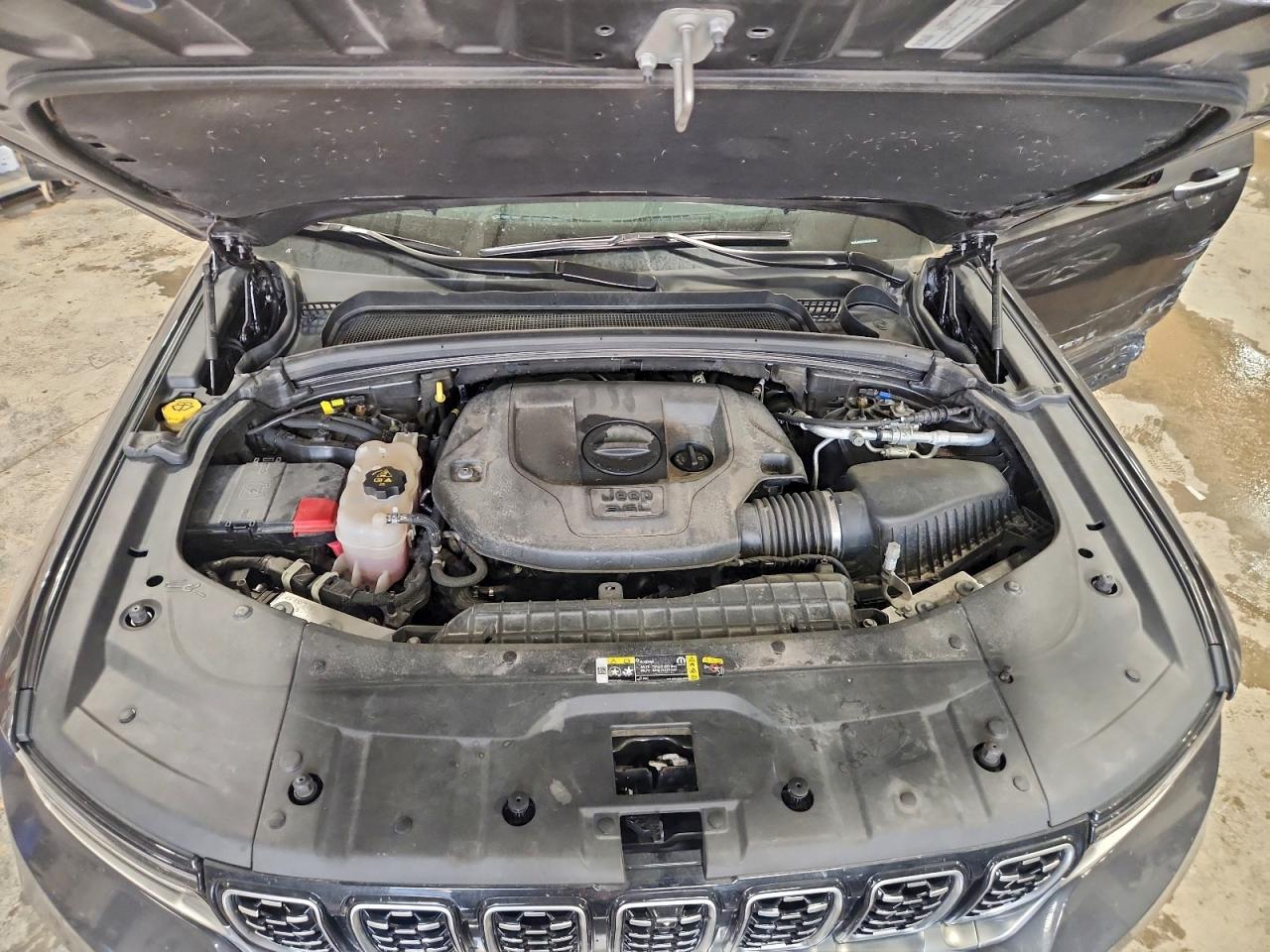 2022 JEEP GRAND CHEROKEE SUMMIT photo 12