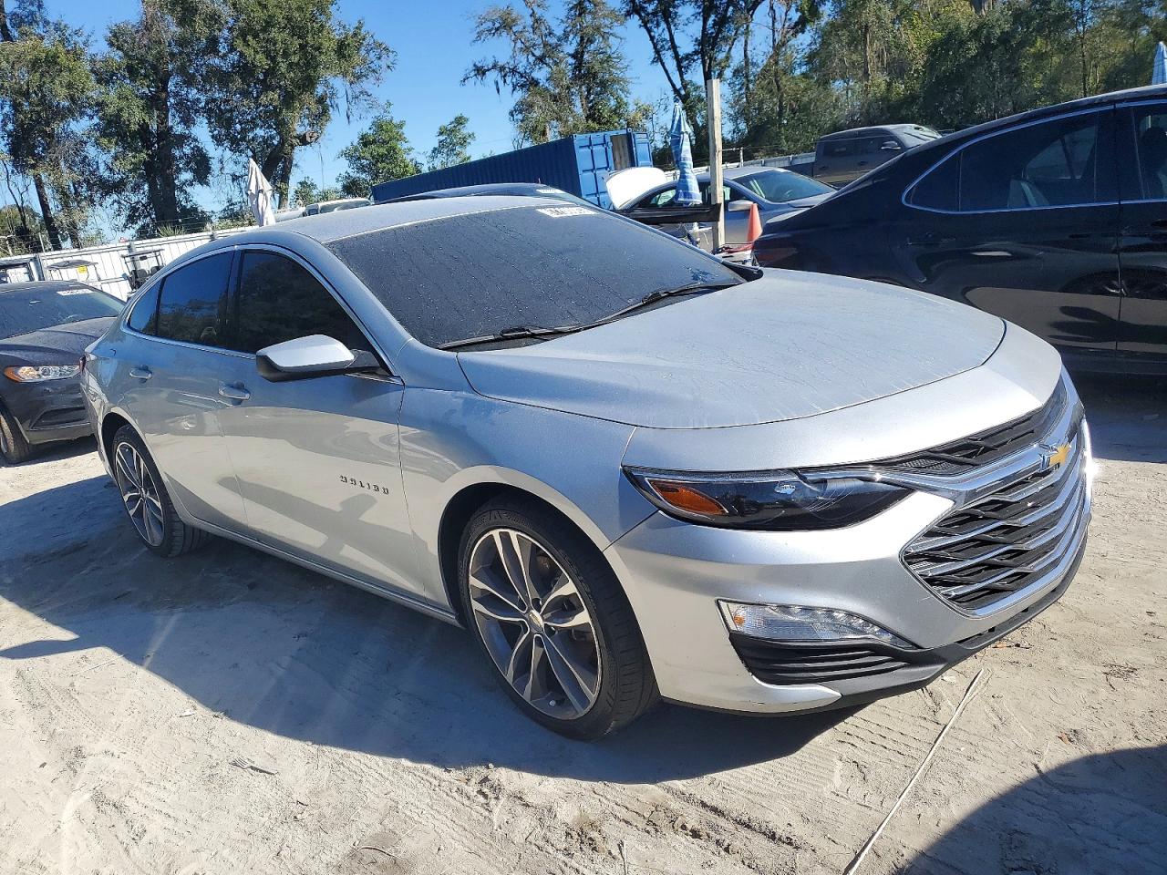 2021 CHEVROLET MALIBU LT photo 4
