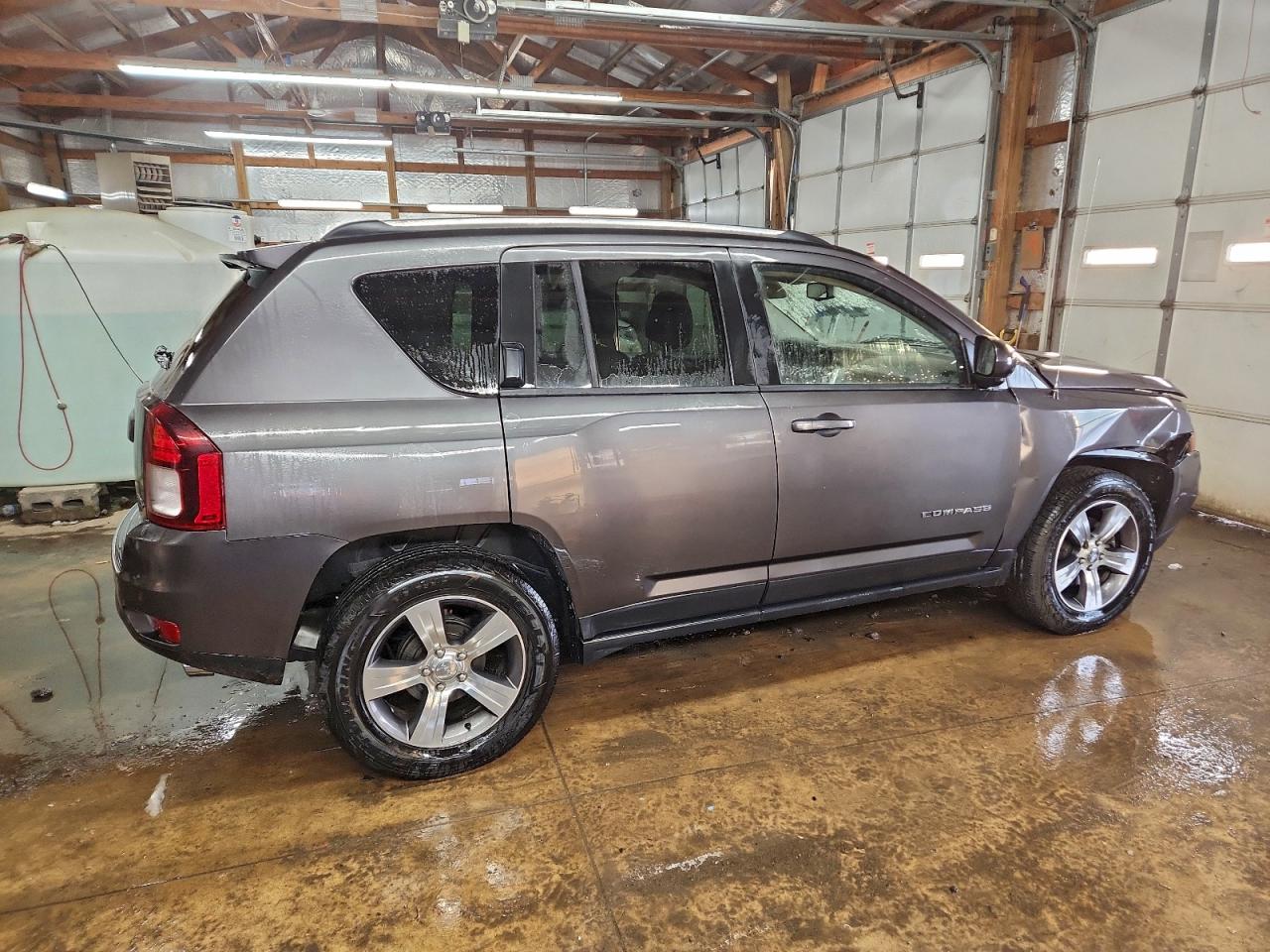 2017 JEEP COMPASS LATITUDE photo 3