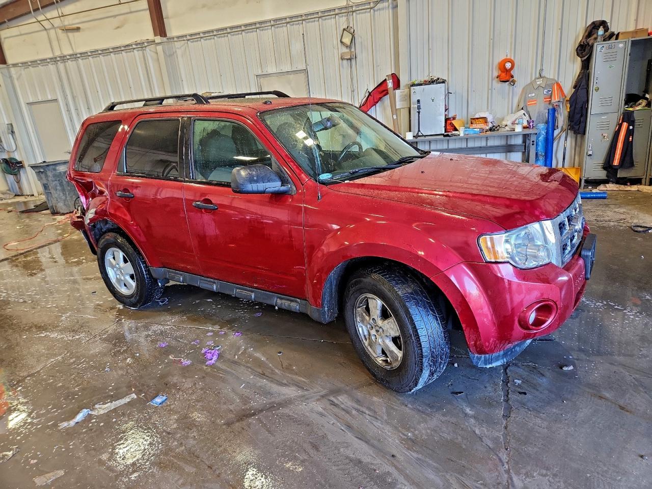 2012 FORD ESCAPE XLT photo 4