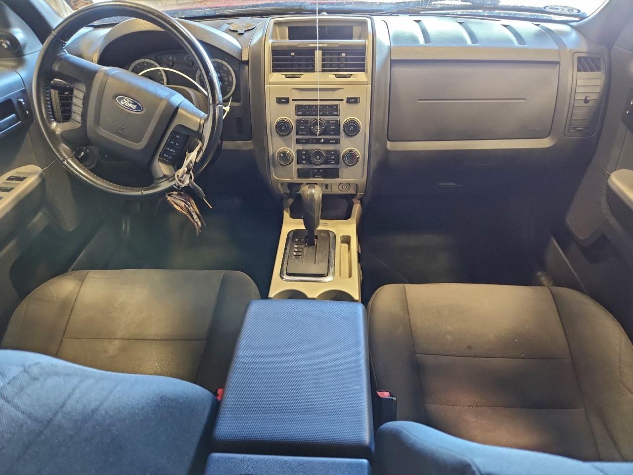 2012 FORD ESCAPE XLT photo 8