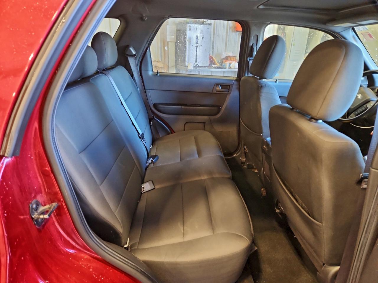 2012 FORD ESCAPE XLT photo 11