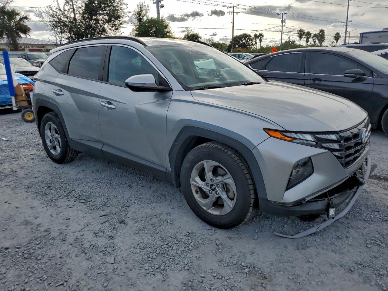 2022 HYUNDAI TUCSON SEL photo 4