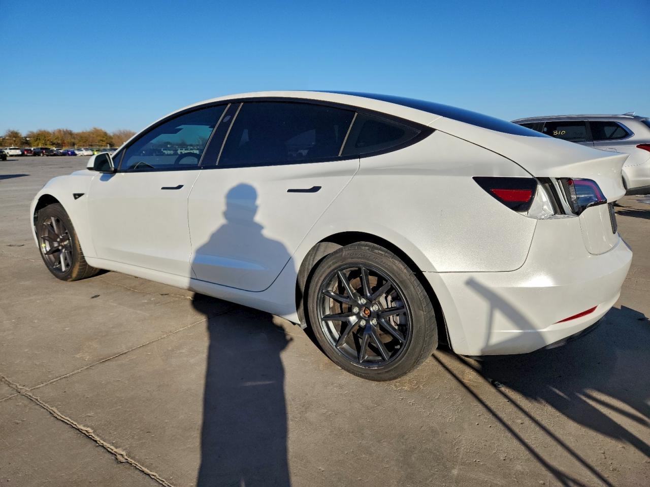 2023 TESLA MODEL 3 photo 3