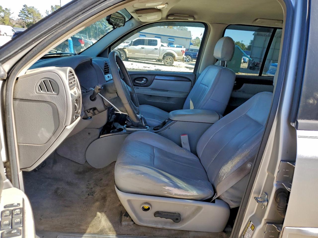 2005 GMC ENVOY photo 7