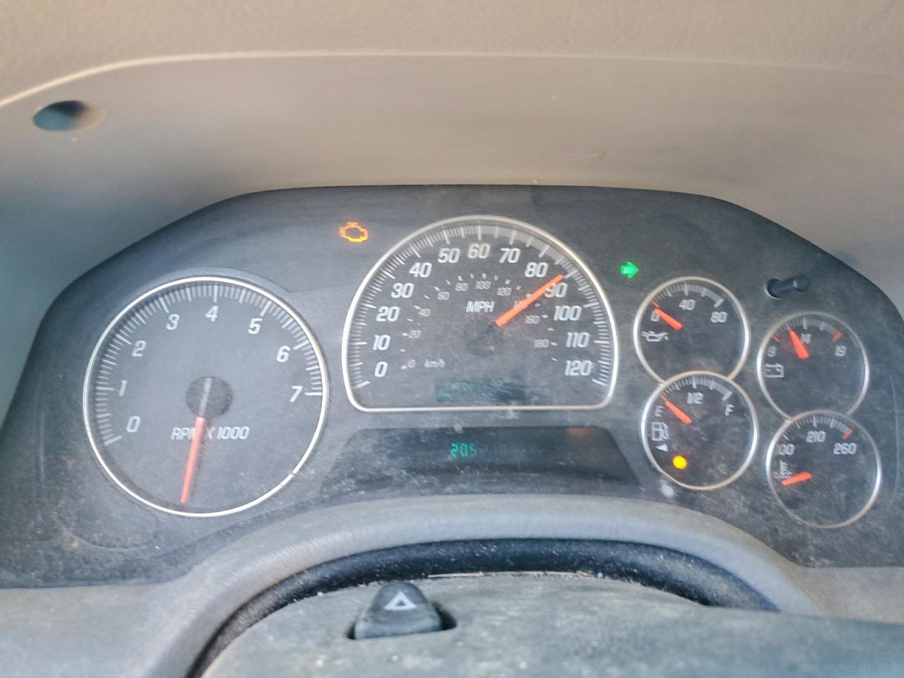 2005 GMC ENVOY photo 9