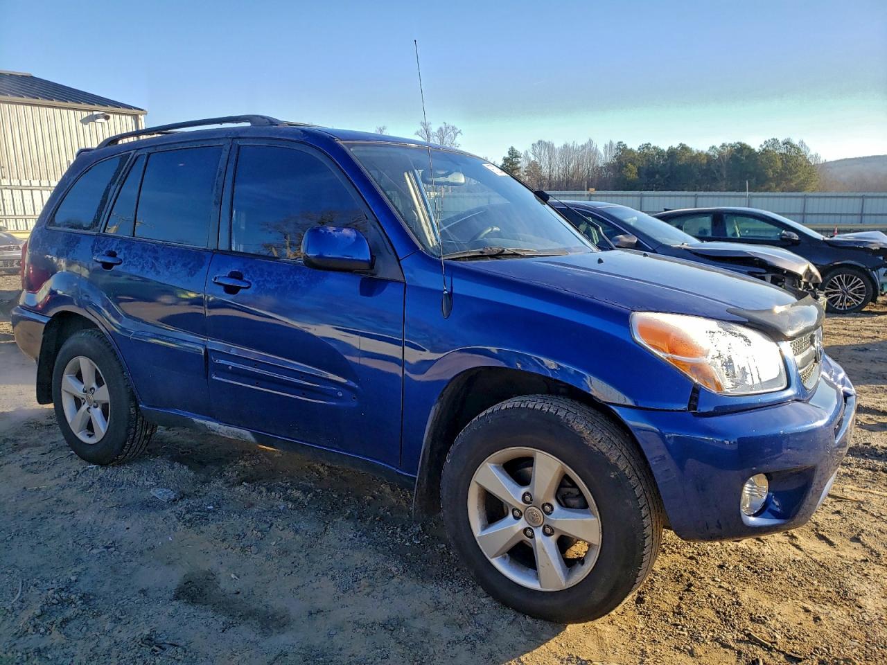 2004 TOYOTA RAV4 photo 4