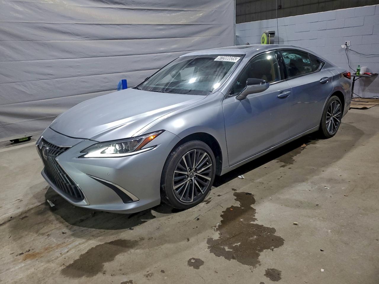 2024 LEXUS ES
