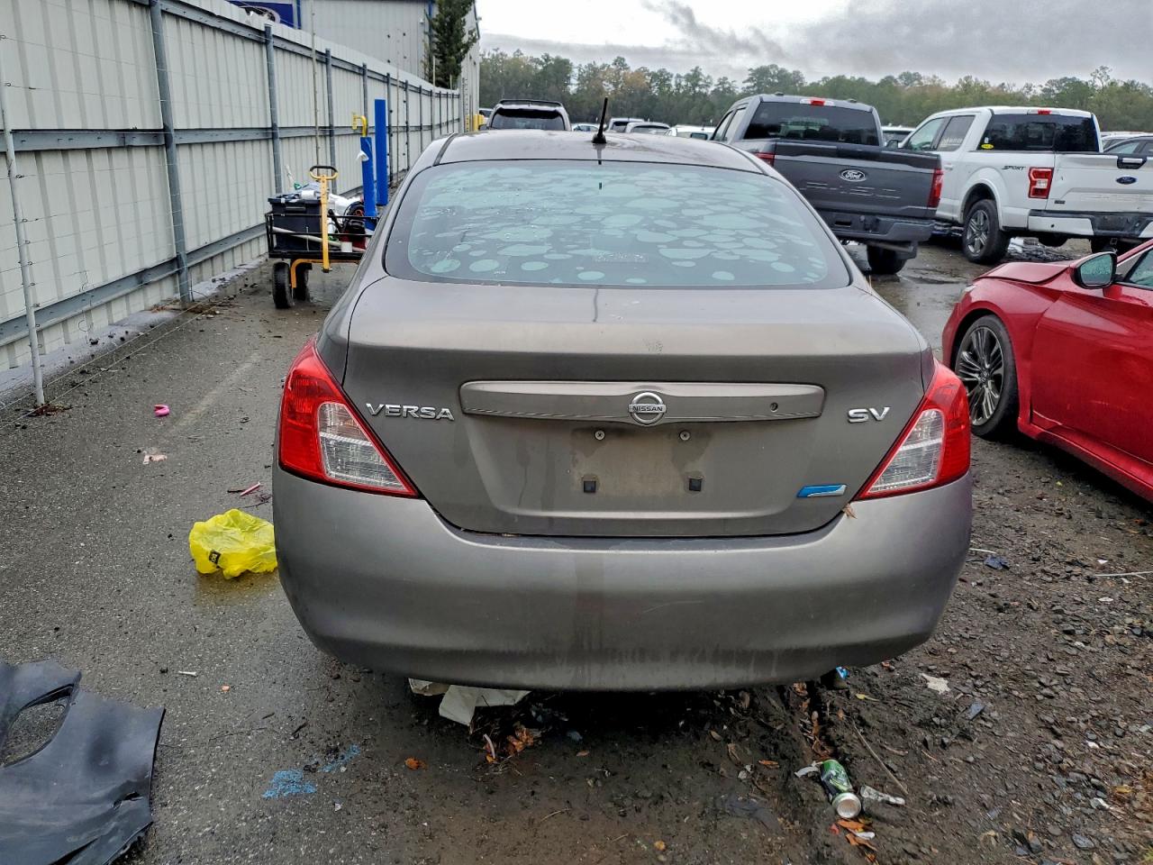 2012 NISSAN VERSA S photo 6