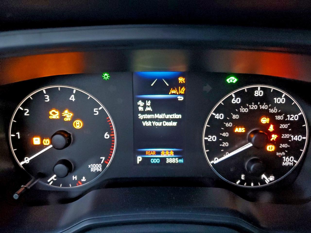 2025 TOYOTA COROLLA LE photo 9
