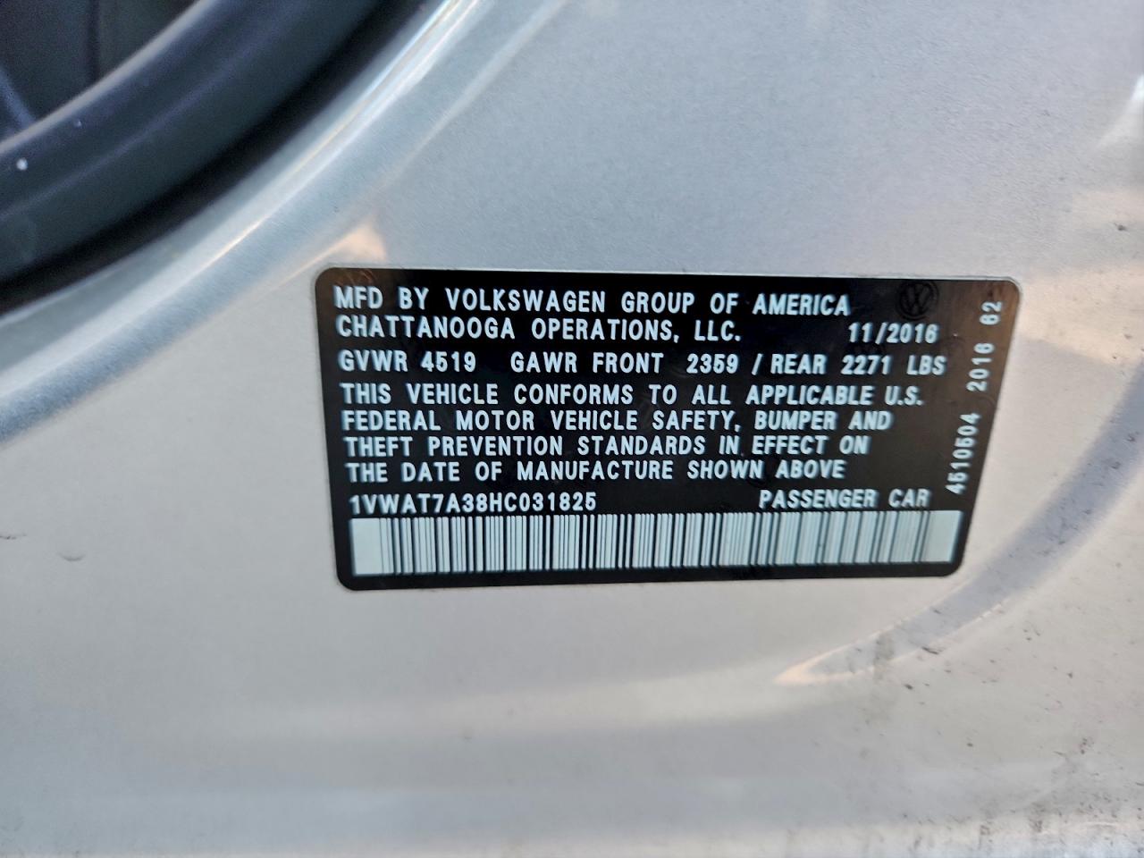 2017 VOLKSWAGEN PASSAT S photo 12