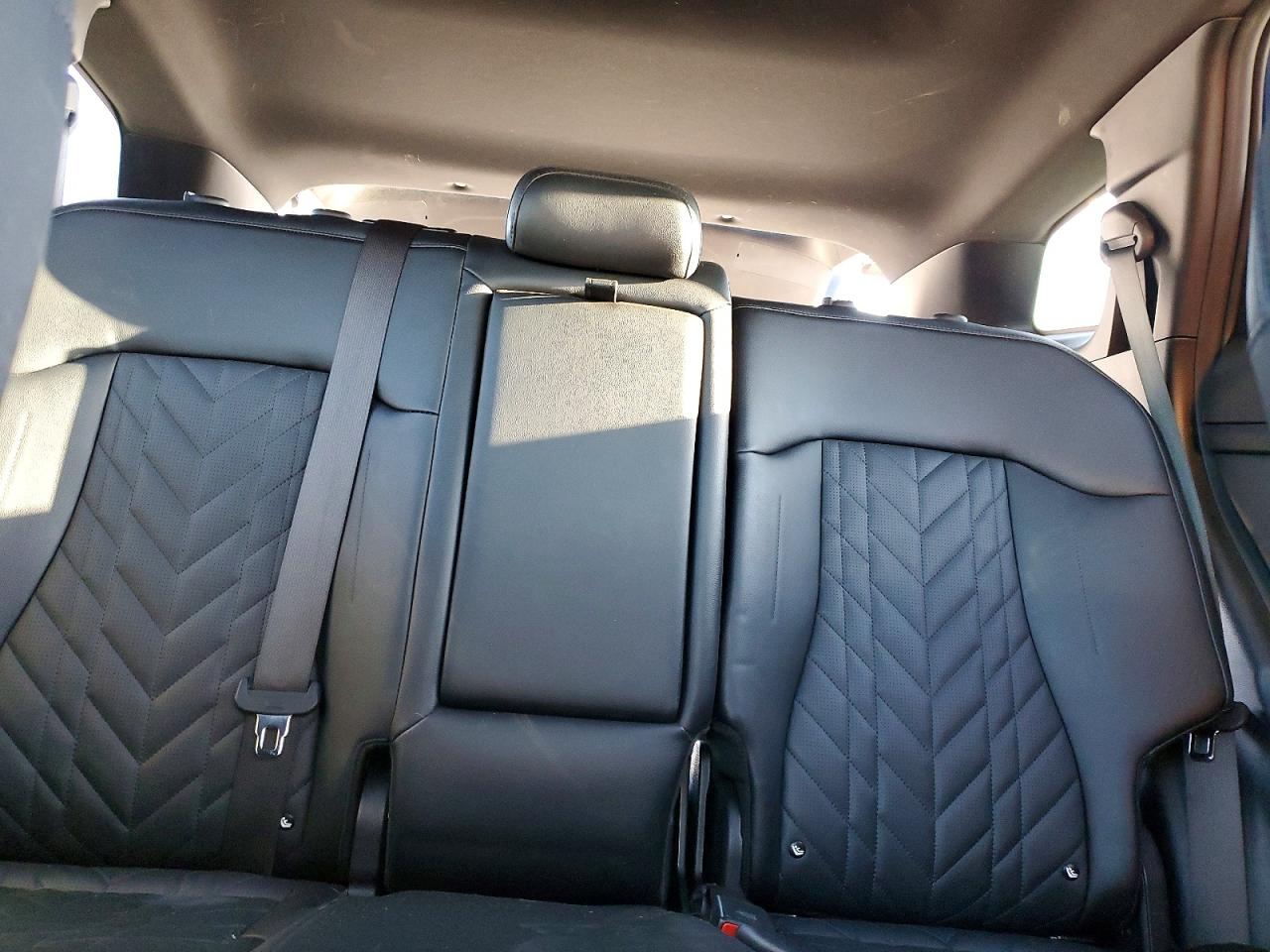 2023 KIA SPORTAGE X LINE photo 10