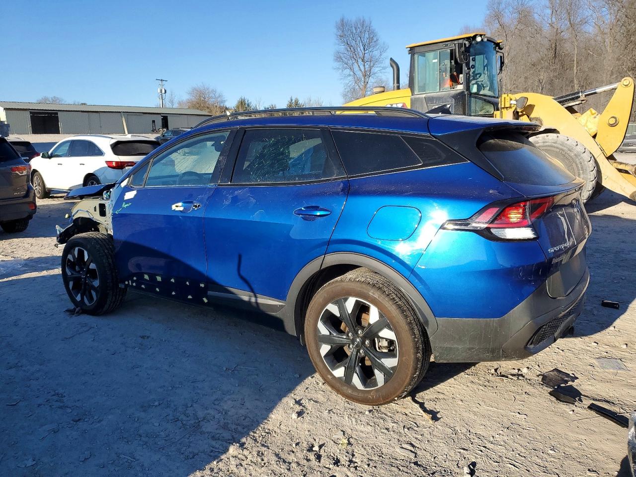 2023 KIA SPORTAGE X LINE photo 2