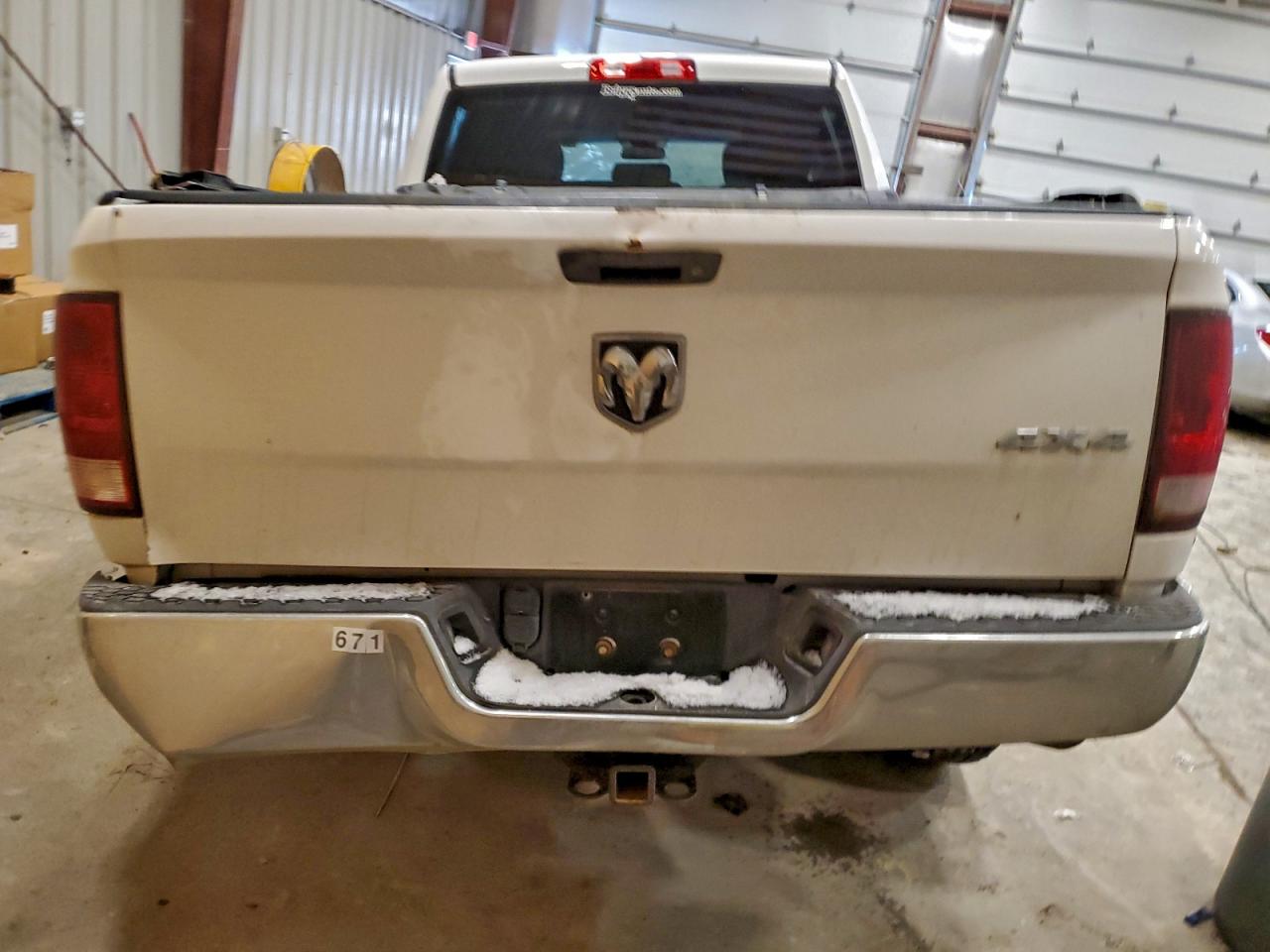 2016 RAM 1500 ST photo 6