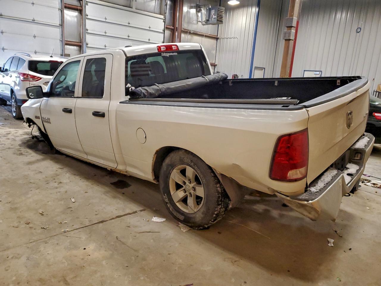 2016 RAM 1500 ST photo 2
