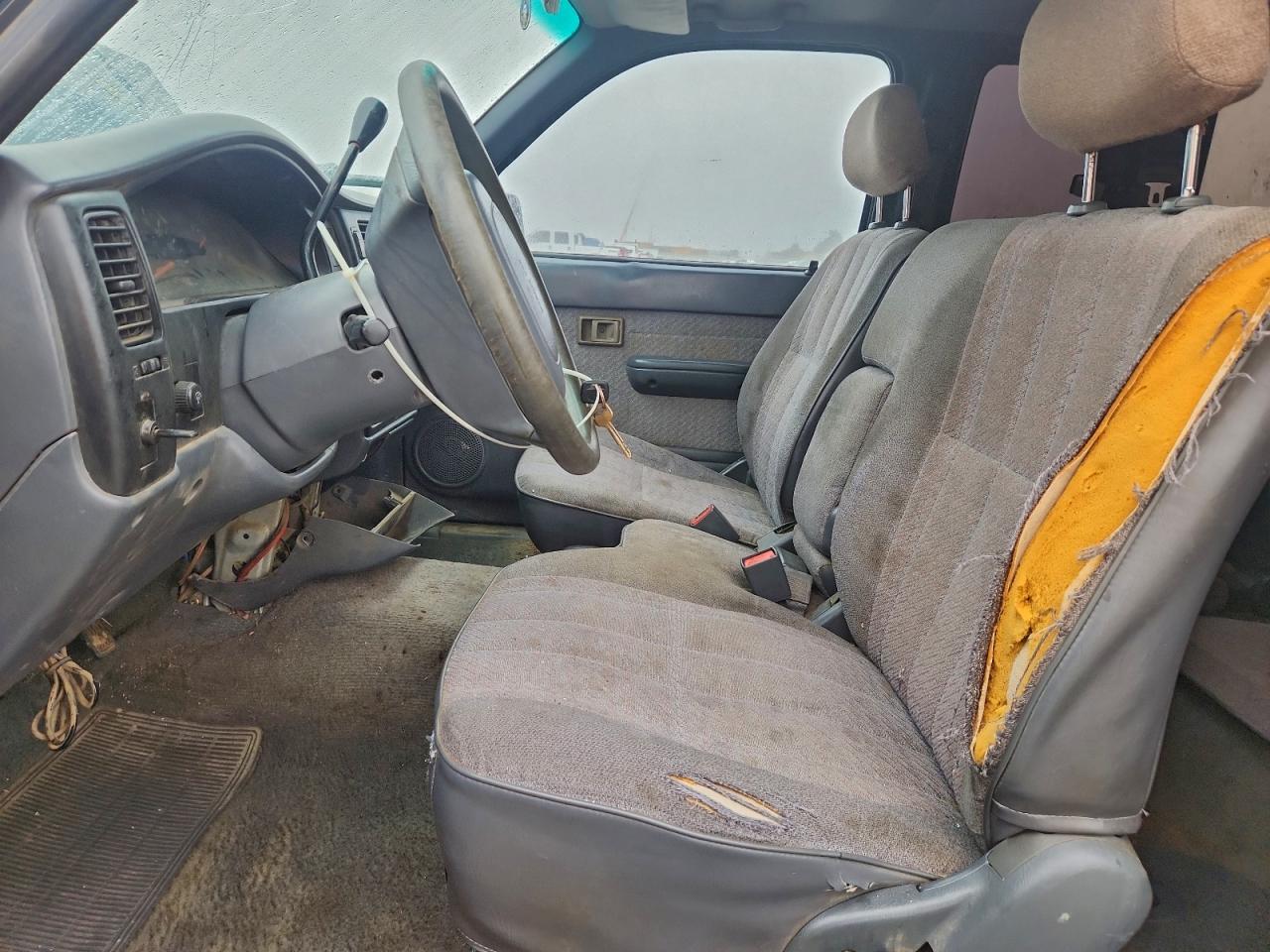 1996 TOYOTA TACOMA XTRACAB photo 7