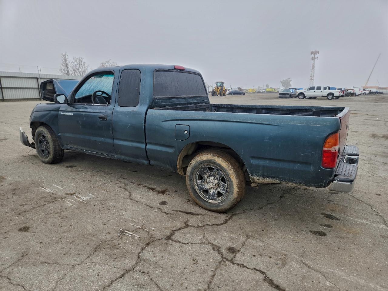 1996 TOYOTA TACOMA XTRACAB photo 2