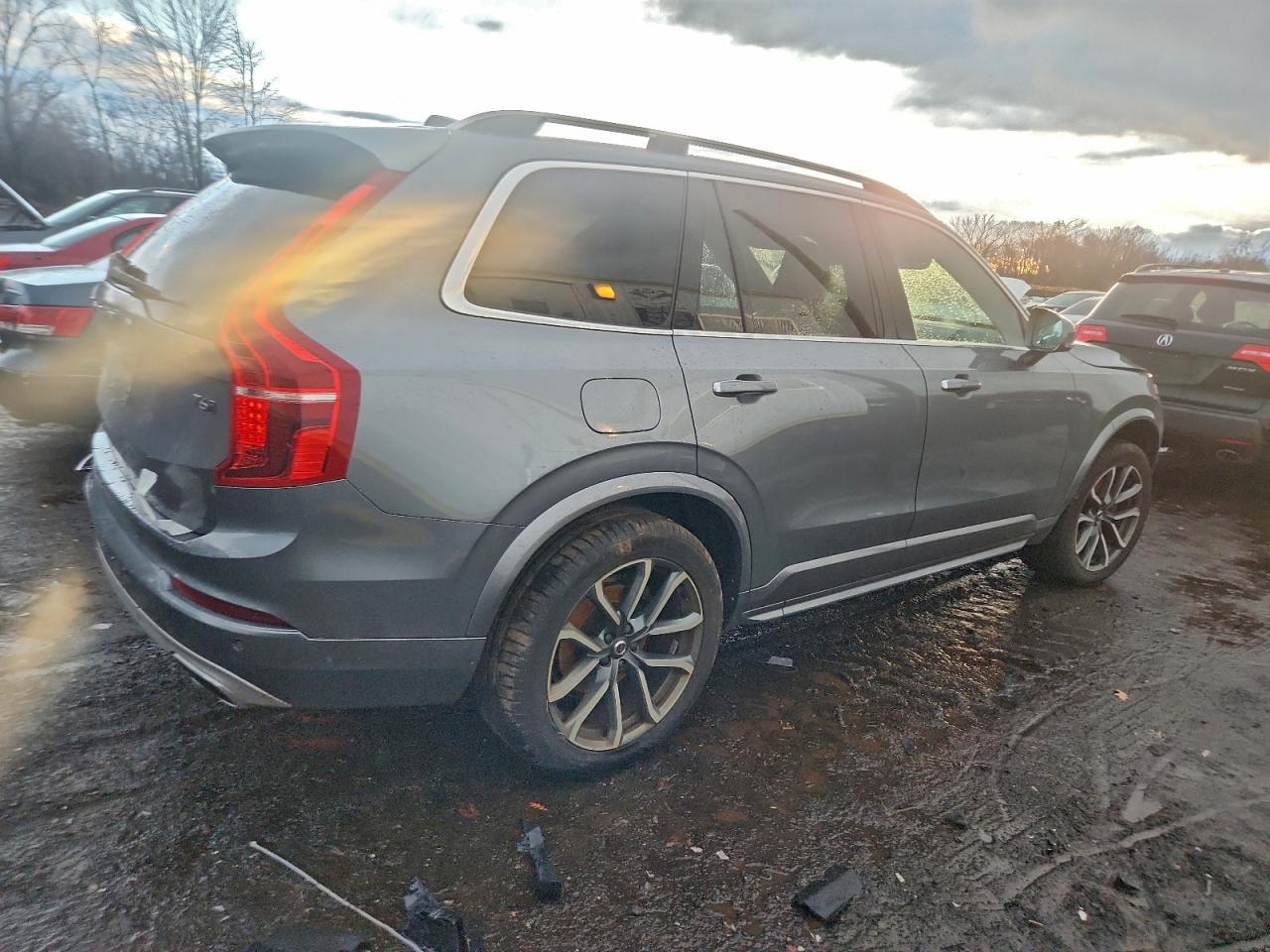2018 VOLVO XC90 T6 photo 3