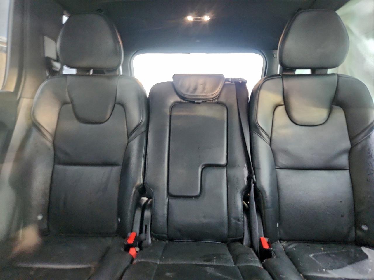 2018 VOLVO XC90 T6 photo 10
