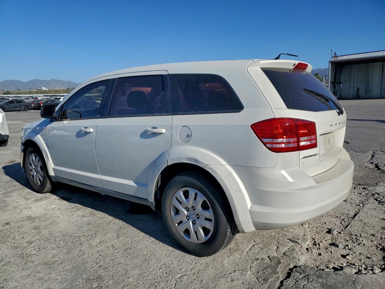 2014 DODGE JOURNEY SE photo 2