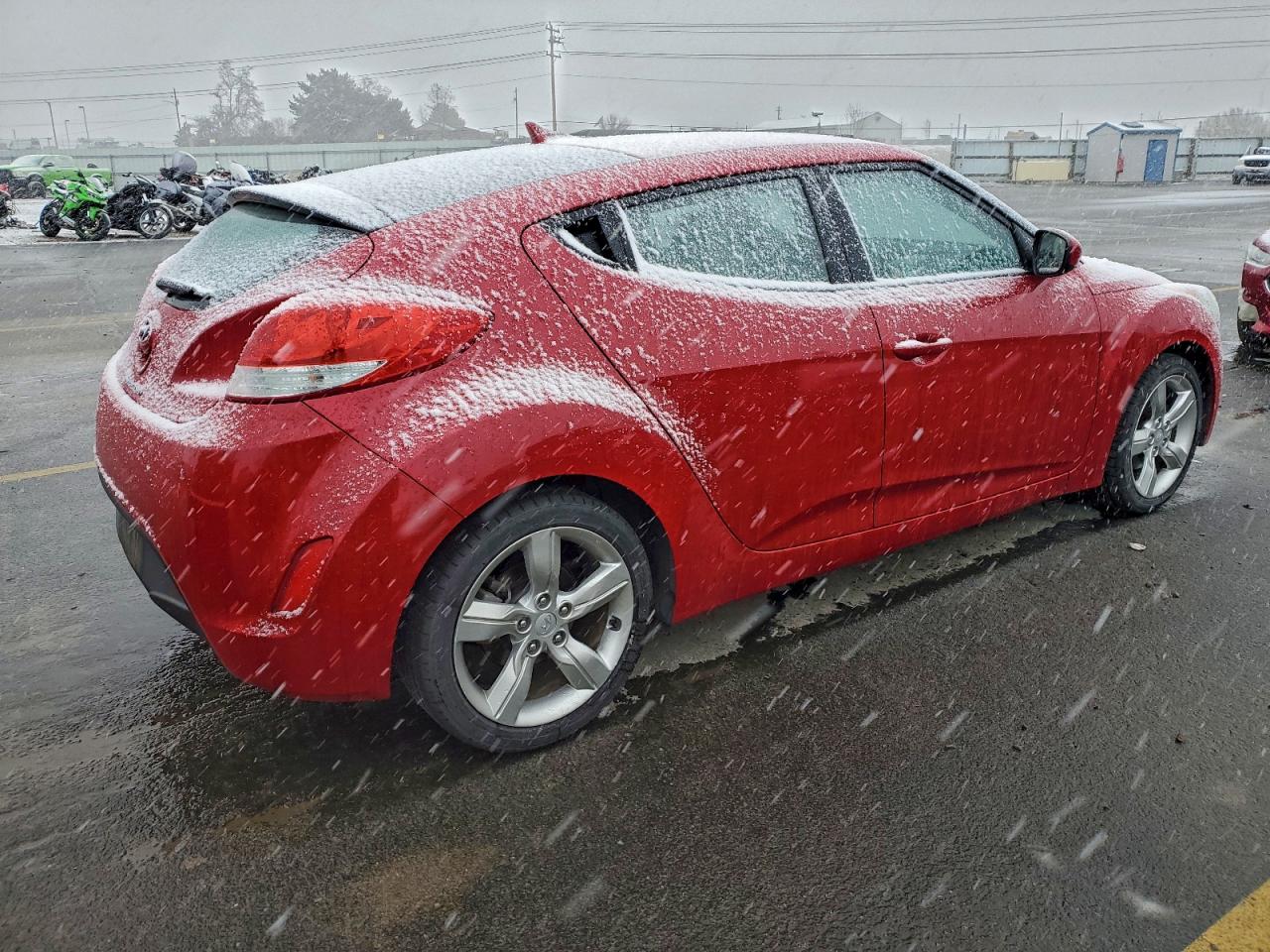 2014 HYUNDAI VELOSTER photo 3