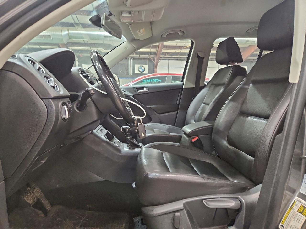 2016 VOLKSWAGEN TIGUAN S photo 7