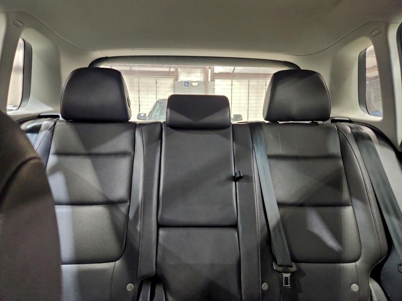 2016 VOLKSWAGEN TIGUAN S photo 10
