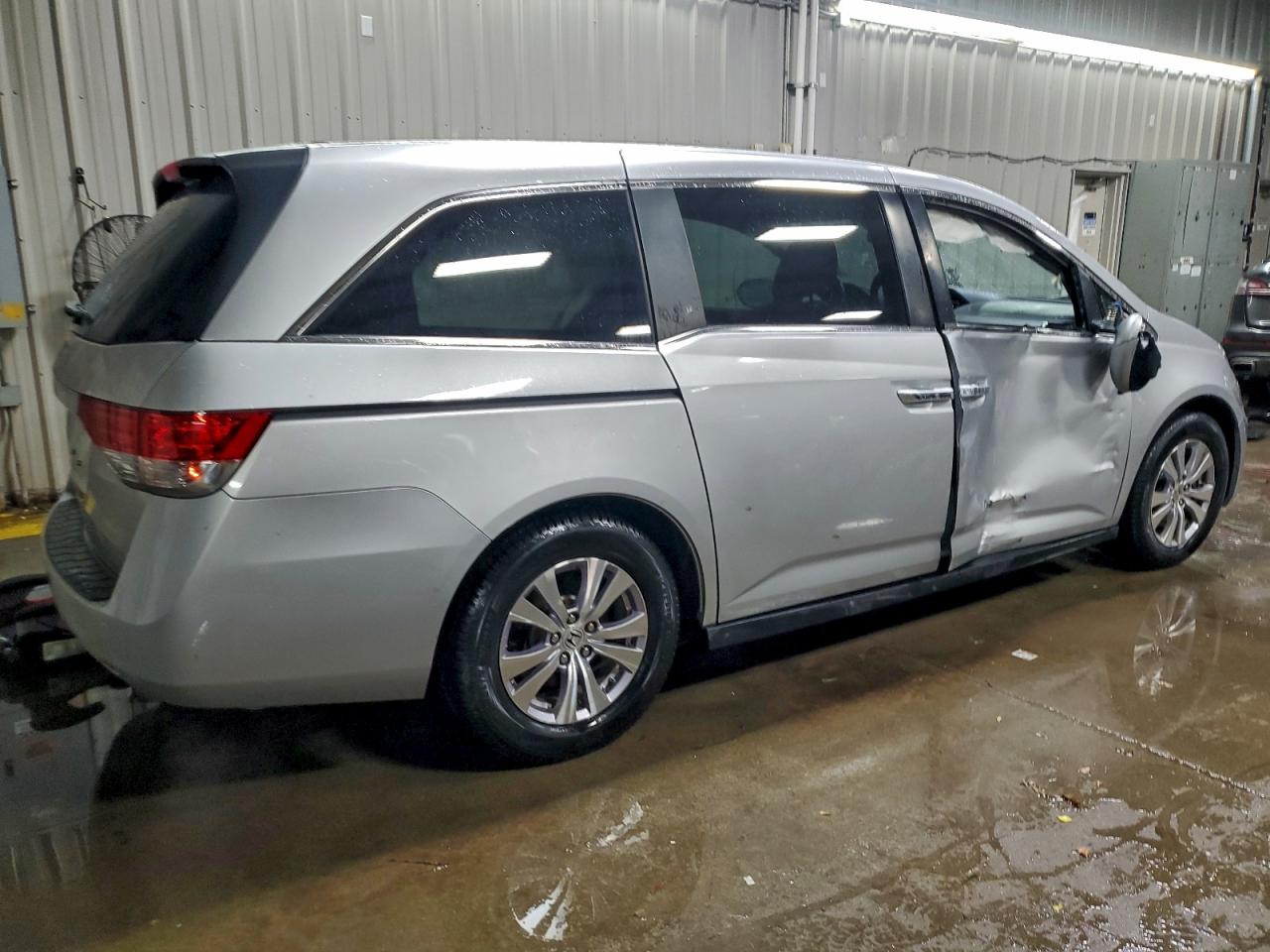 2014 HONDA ODYSSEY EXL photo 3