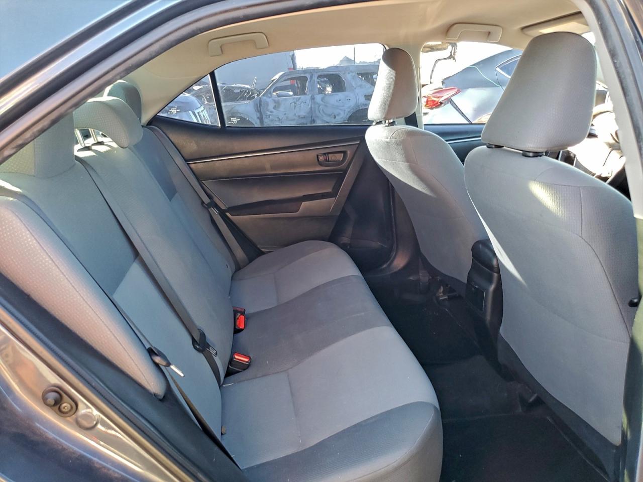 2014 TOYOTA COROLLA L photo 10