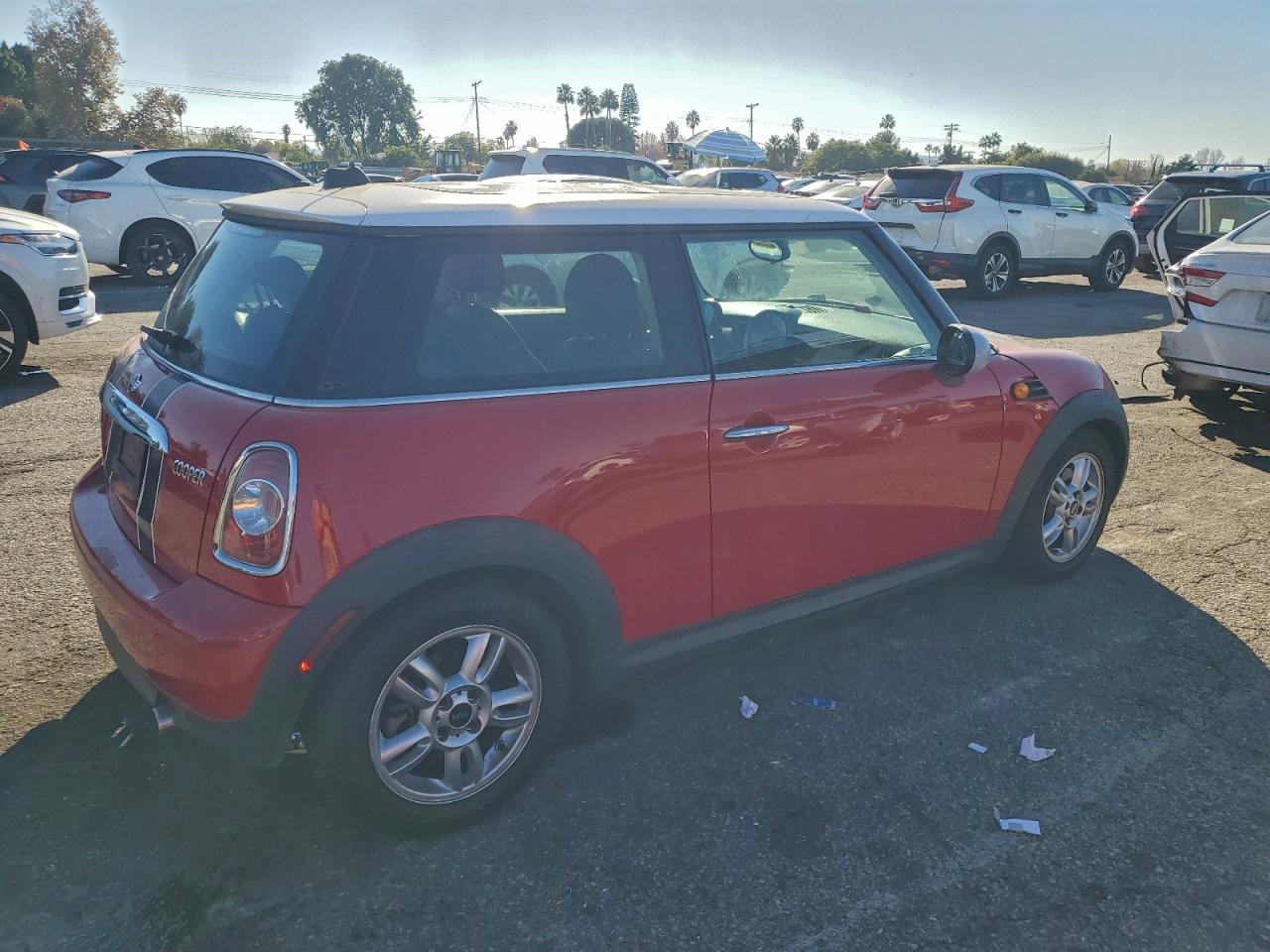 2012 MINI COOPER photo 3