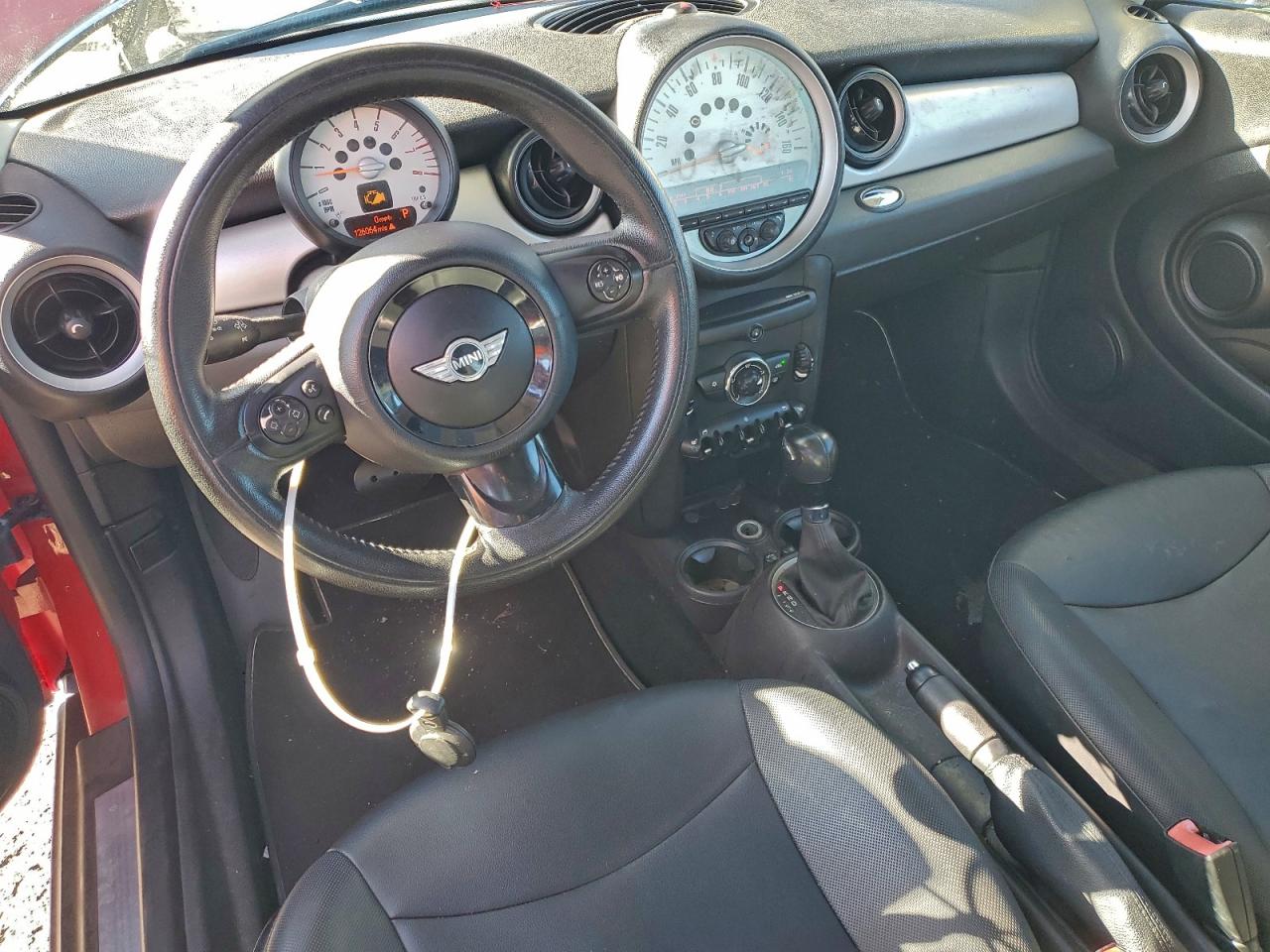 2012 MINI COOPER photo 8