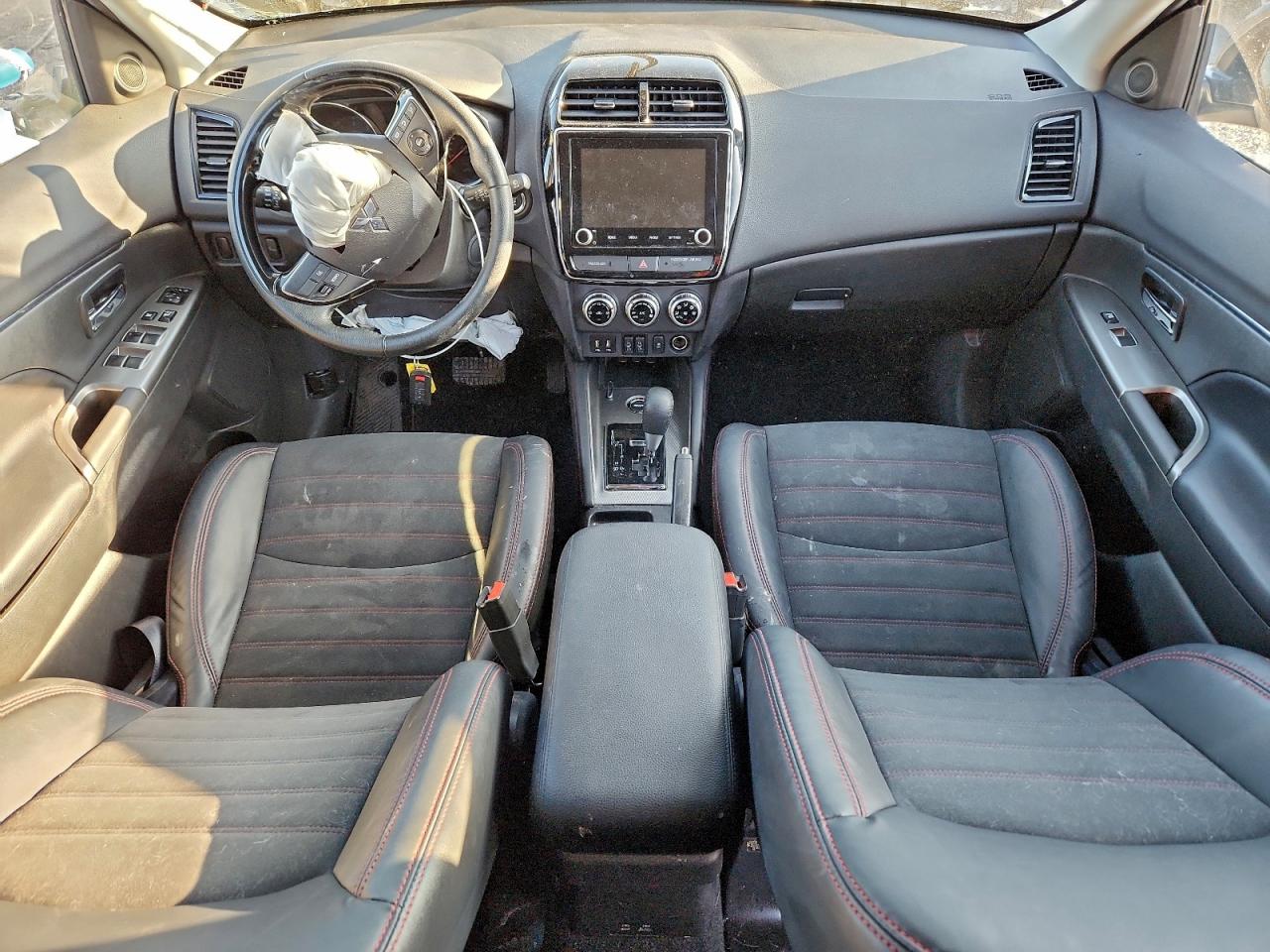 2023 MITSUBISHI OUTLANDER SPORT S photo 8