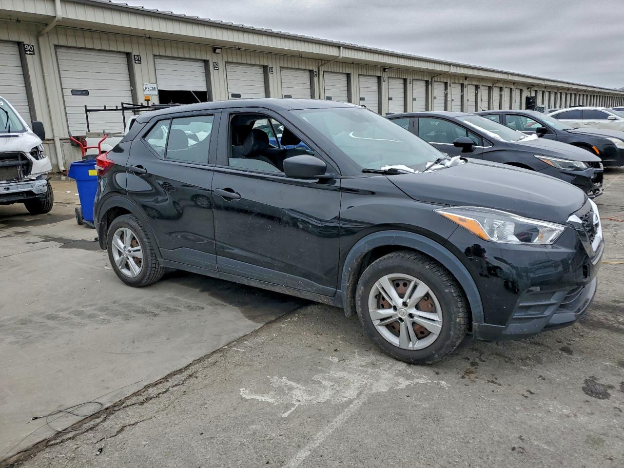 2020 NISSAN KICKS S photo 4