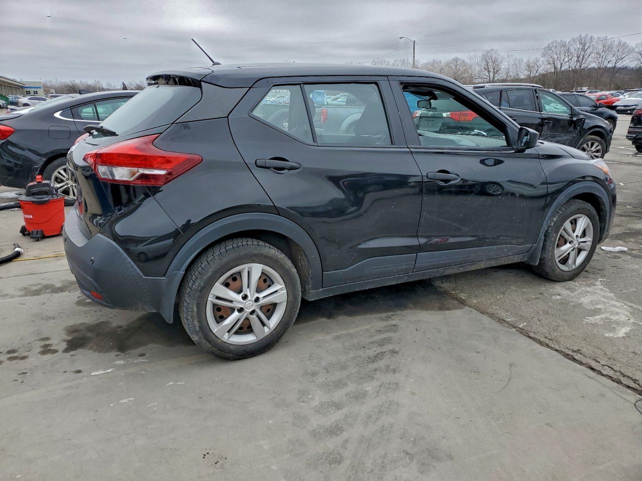 2020 NISSAN KICKS S photo 3