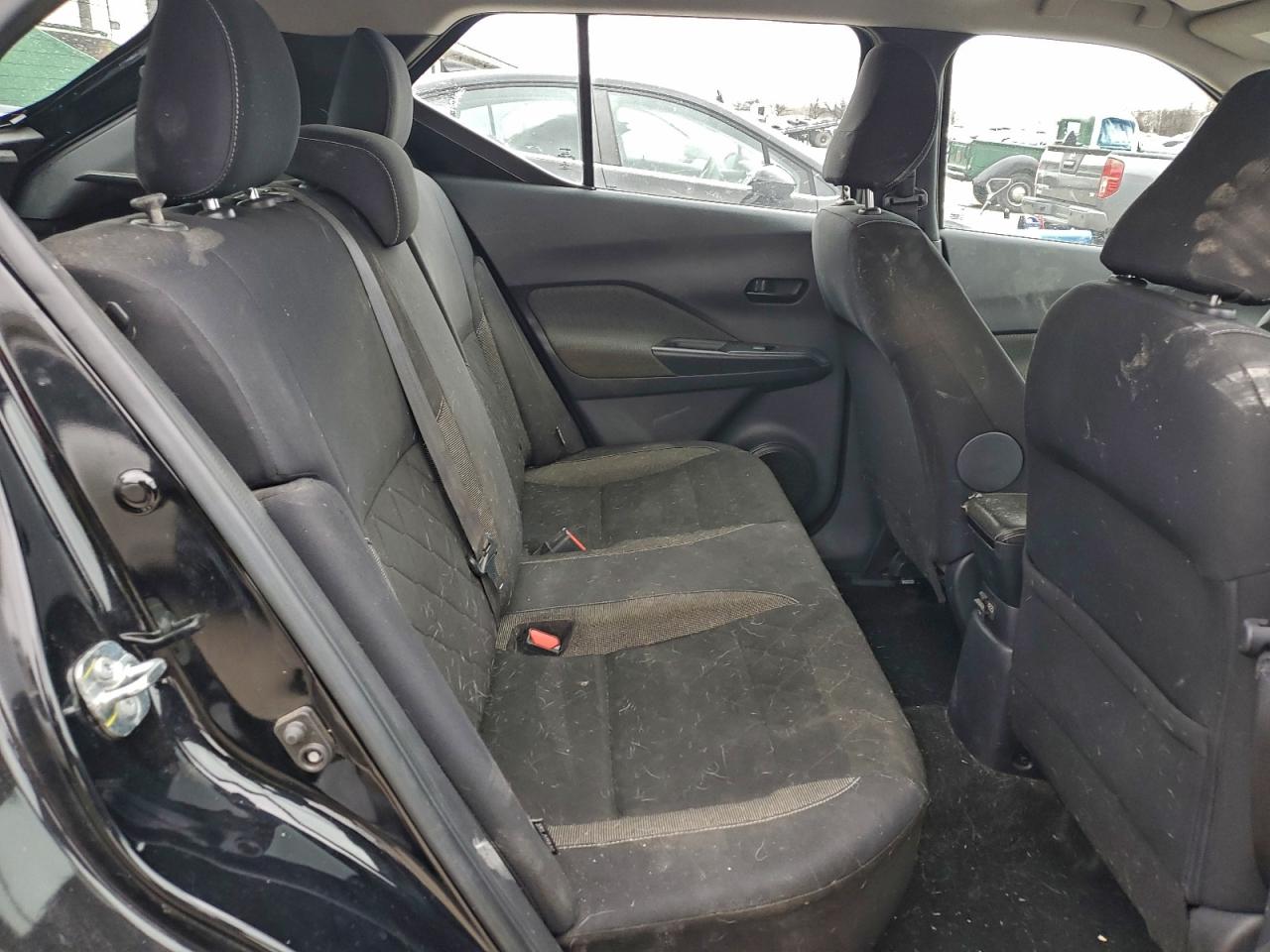 2020 NISSAN KICKS S photo 11