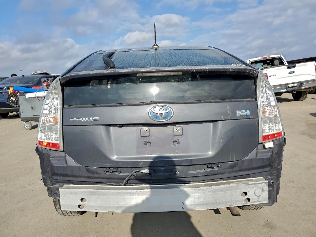2010 TOYOTA PRIUS photo 6
