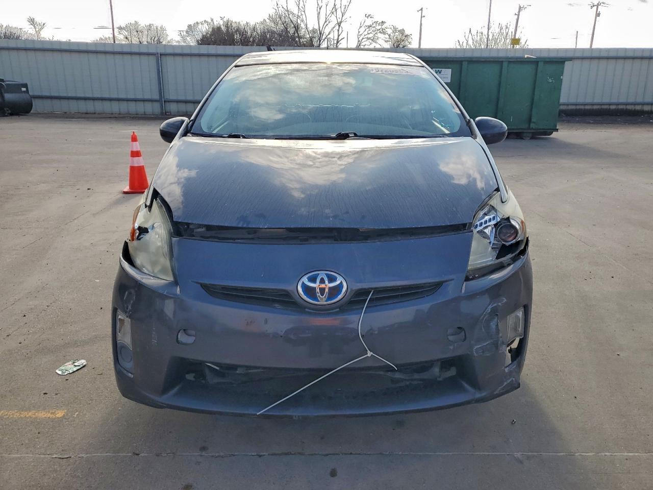 2010 TOYOTA PRIUS photo 5