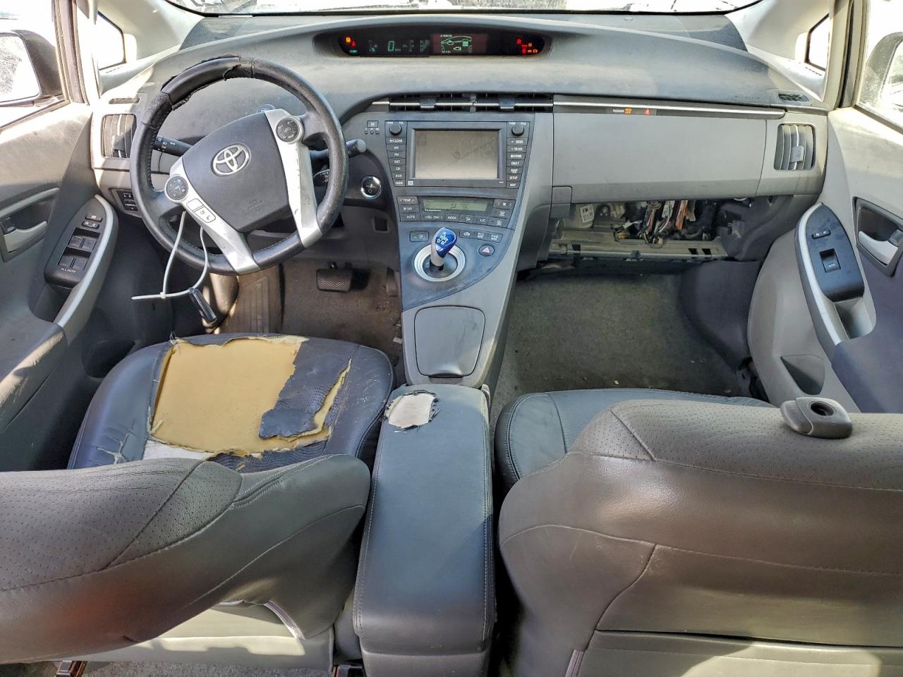 2010 TOYOTA PRIUS photo 8